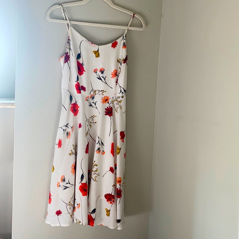 Old Navy Floral Summer Dress. Size Medium.